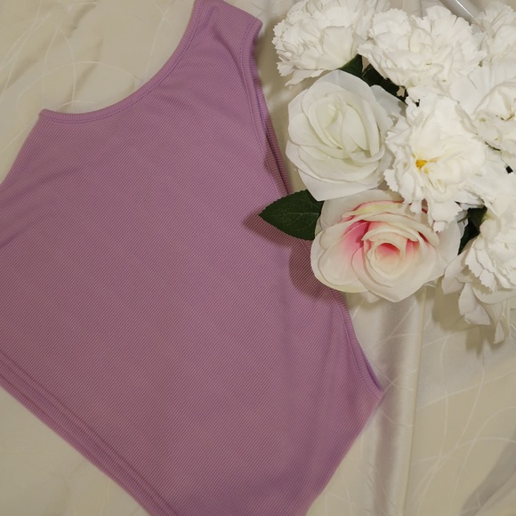 Boohoo One-Shoulder Crop Top - Picture 4 of 5